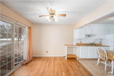 255 N Michigan St unit 100, Lawrence, KS 66044 - photo 7