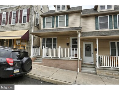 223 Chestnut St, Reading, PA 19611 - photo 3