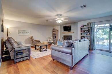 Living are and doors to patio and back yard.