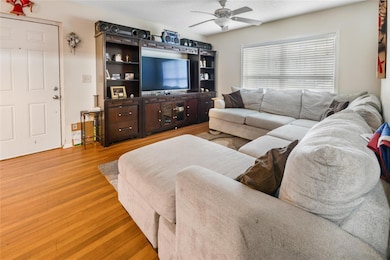 2041 Dixie Belle Dr unit 2041A, Orlando, FL 32812 - photo 4