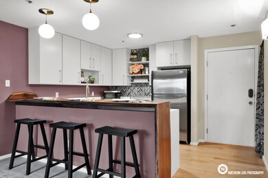 Kitchen / breakfast bar