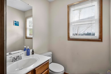 3629 SW Red Hawk Ct, Topeka, KS 66614 - photo 5