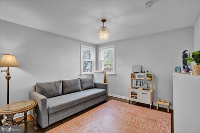 2114 N Line St, Lansdale, PA 19446 - photo 6