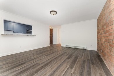 1757 S Hawthorne Rd, Winston Salem, NC 27103 - photo 6