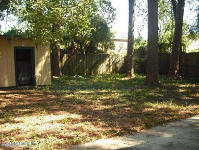 Fenced rear