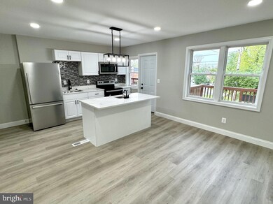 555 S Beechfield Ave, Baltimore, MD 21229 - photo 4