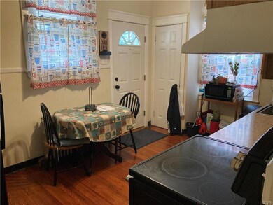 324 E Locust St, Bethlehem, PA 18018 - photo 5