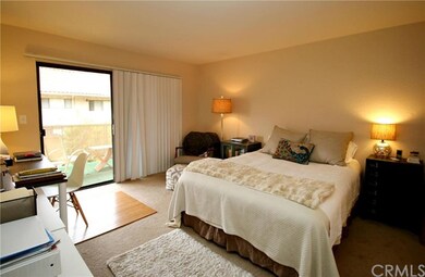Large master bedroom suite with walk-in closet, pr