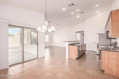 2092 E Jade Dr_5