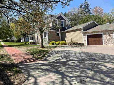 503 W 8th St, Concordia, KS 66901 - photo 3