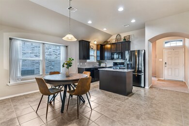 382 Kendall Crest Dr, Alvin, TX 77511 - photo 4