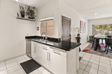 11333 N 92nd St Unit 1021-kitchen