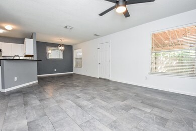 9287 Kingsflower Cir, Houston, TX 77075 - photo 6