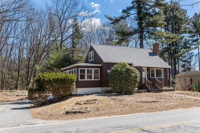 422 Mitchell Rd Cape Elizabeth-large-001