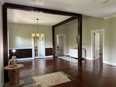 Living room/dining