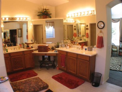 4561 W Flint St, Chandler, AZ 85226 - photo 3