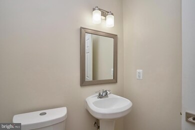 9233 Matthew Dr, Manassas Park, VA 20111 - photo 7