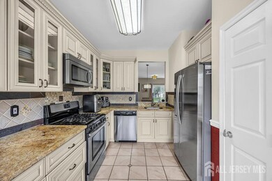 408 Blossom Cir, Dayton, NJ 08810 - photo 5