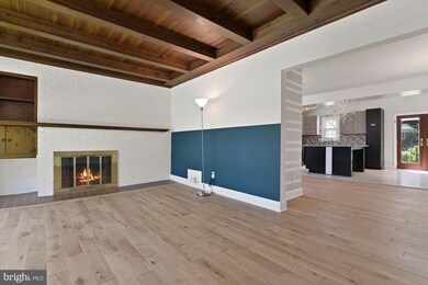 2402 Evans Dr, Silver Spring, MD 20902 - photo 4