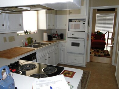 8210 Debbie Gay Dr, Houston, TX 77040 - photo 4