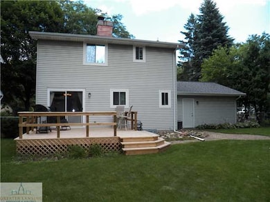 6032 Chesapeake Dr, Lansing, MI 48911 - photo 2