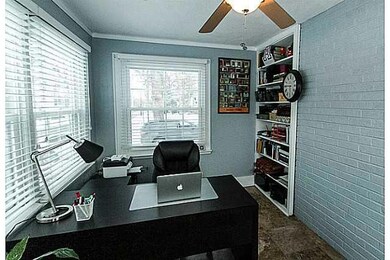 Studio/Study/Office.