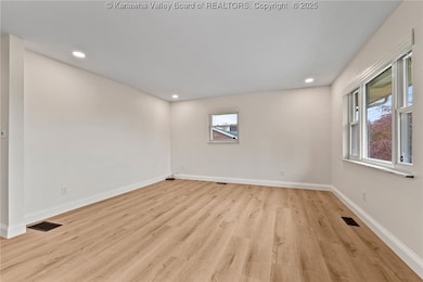 1570 Smith Rd, Charleston, WV 25314 - photo 6