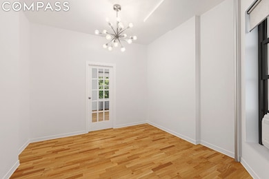 28 Perry St unit 4E, New York, NY 10014 - photo 2