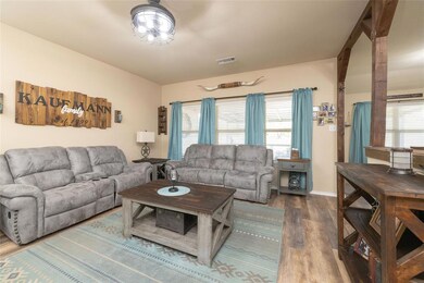 229 Oakley Cir, Weatherford, TX 76085 - photo 7