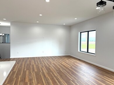 267 W Midland Rd, Auburn, MI 48611 - photo 6