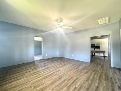 410 I St NW, Linton, IN 47441 - photo 3