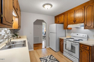 2124 Lee St, Clayton, NC 27520 - photo 6