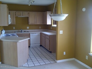 Kitchen dining