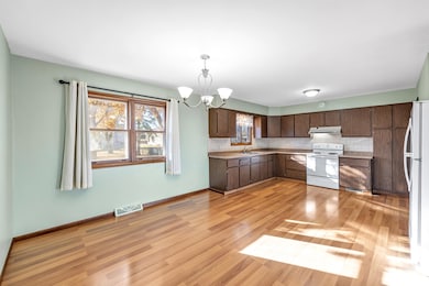 314 Center St, Oconto, WI 54153 - photo 4