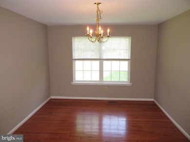 132 W Flagstone Dr, Newark, DE 19702 - photo 6