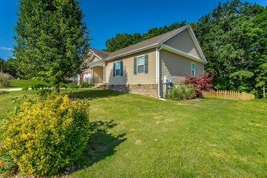 33 Cottage Crest Court-4