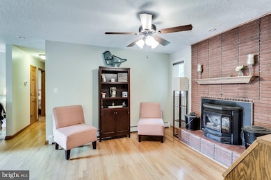 9750 Manchester Ct, La Plata, MD 20646 - photo 6