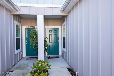 330 Aralia Ln, Jacksonville, FL 32216 - photo 5