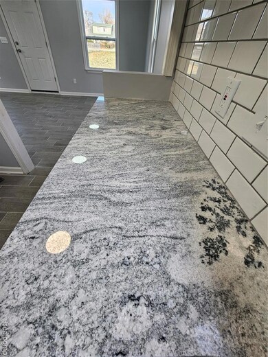 13905 Ida Ave, Warren, MI 48089 - photo 5