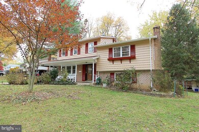 5426 Amberwood Ln, Rockville, MD 20853 - photo 2