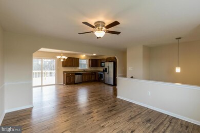 29520 Jennifer Dr, Mechanicsville, MD 20659 - photo 5