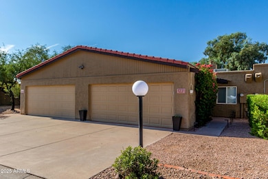 1231 E Bluebell Ln, Tempe, AZ 85281 - photo 3