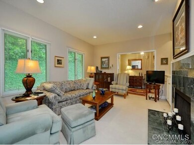 Great Room w/ Fireplace