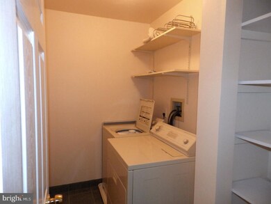 76 Beacon Place, Trenton, NJ 08691 - photo 5