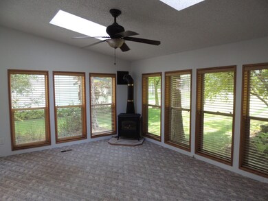 Course side living area