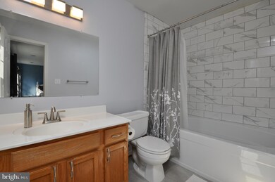 6413 Forest Grove Dr, Fredericksburg, VA 22407 - photo 4