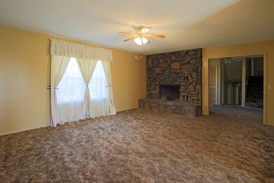 Living room w/ fireplace