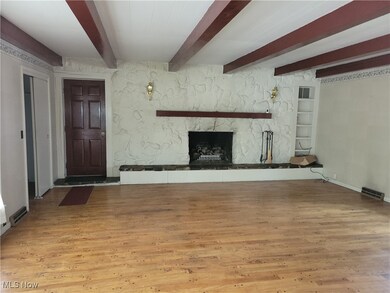 435 N Main St, Columbiana, OH 44408 - photo 7