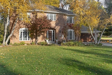 3920 Wyndham Dr NE, Cedar Rapids, IA 52402 - photo 2