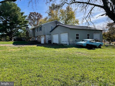 2125 Lantern Ln, East Greenville, PA 18041 - photo 3